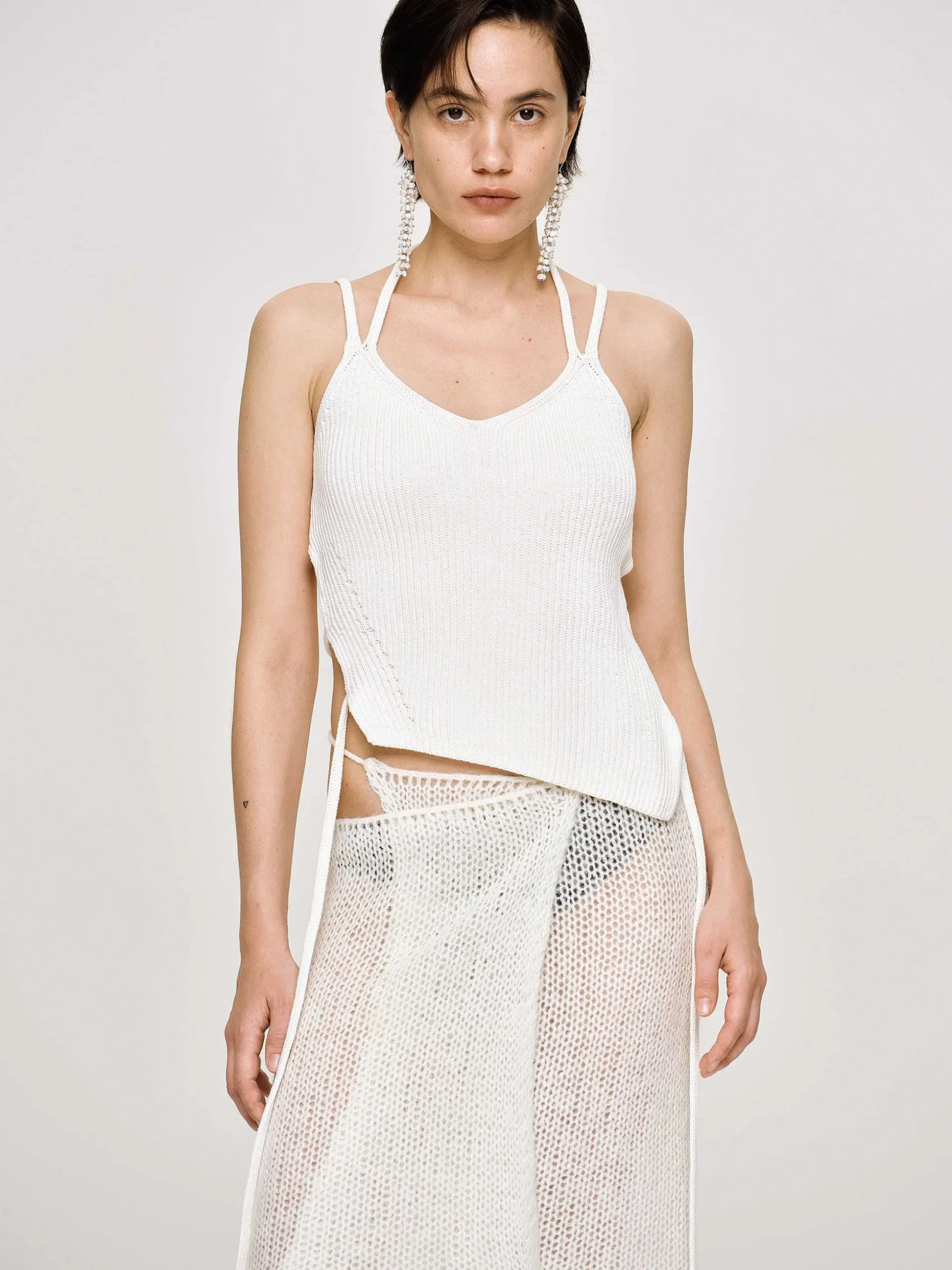 Women Source Unknown Knitwear-Asymmetric Knit Tank Top, White