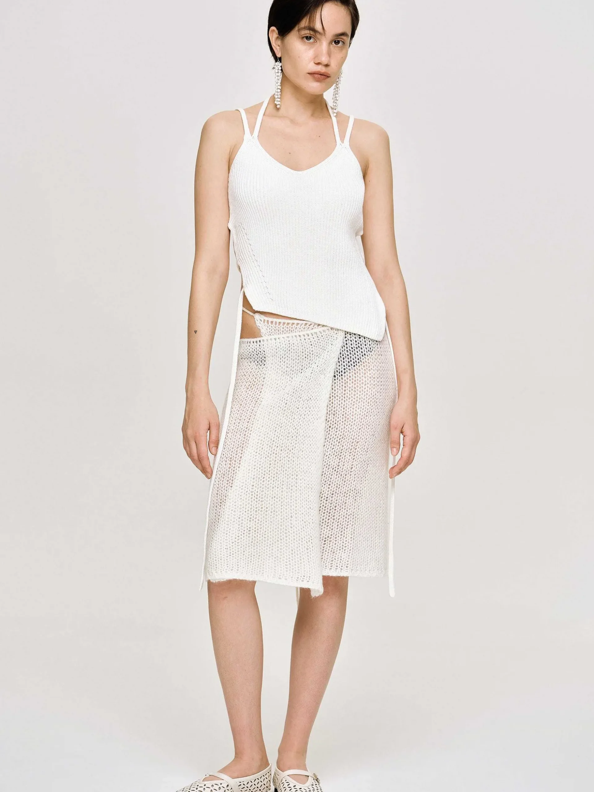 Women Source Unknown Knitwear-Asymmetric Knit Tank Top, White