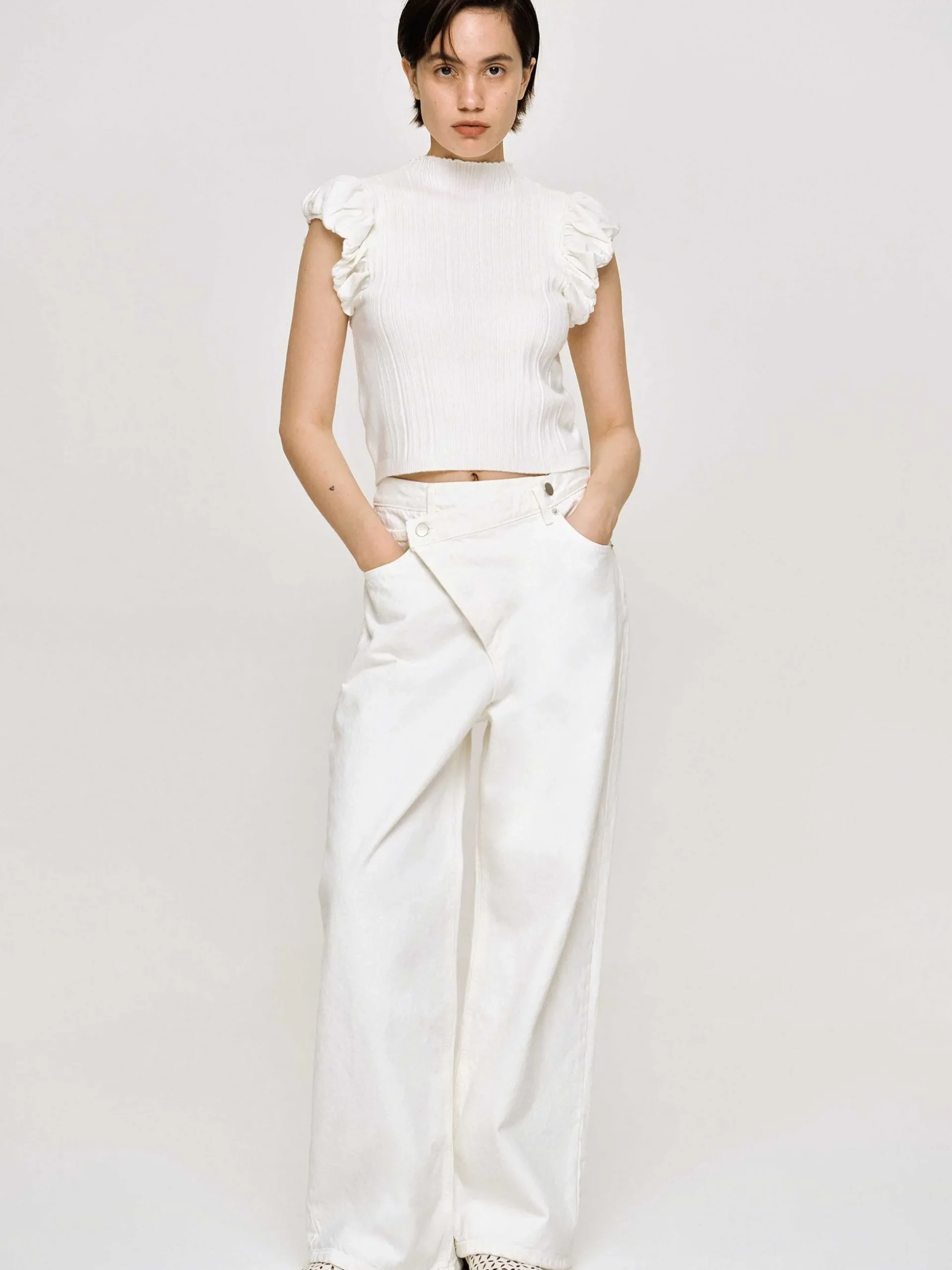 Women Source Unknown Denim-Crossover Jeans, White