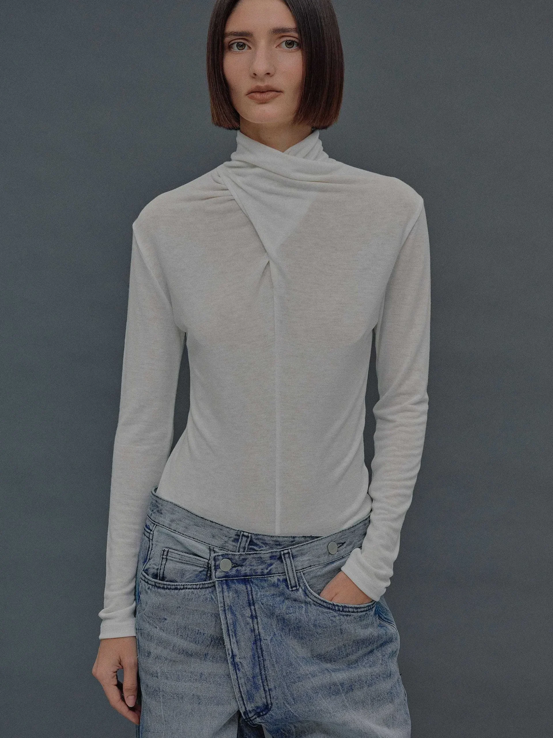 Women Source Unknown Clothing-Daye Cross Neck Wool T-Shirt, White