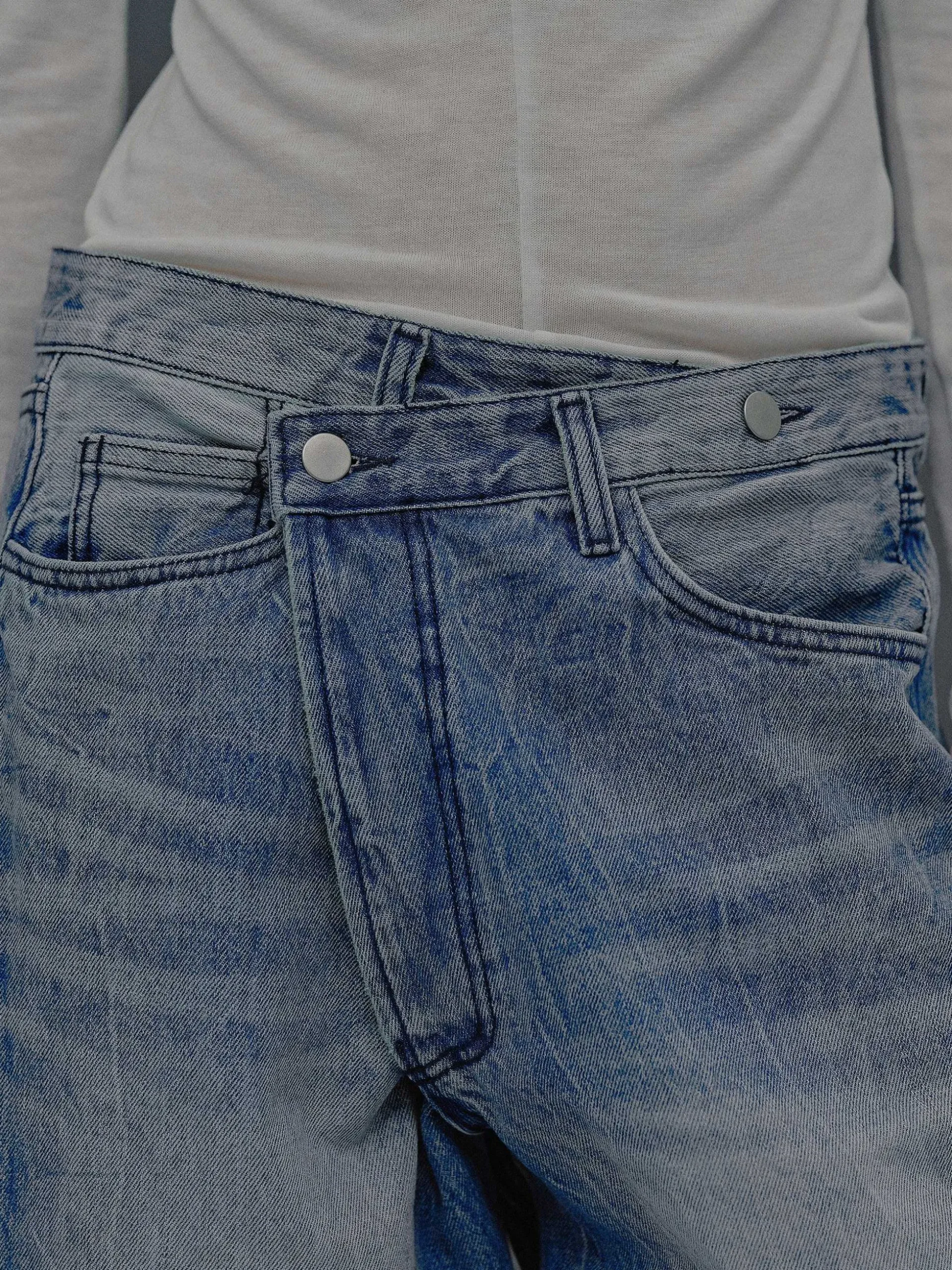 Women Source Unknown Denim-Deconstructed Crossover Jeans, Medium Blue
