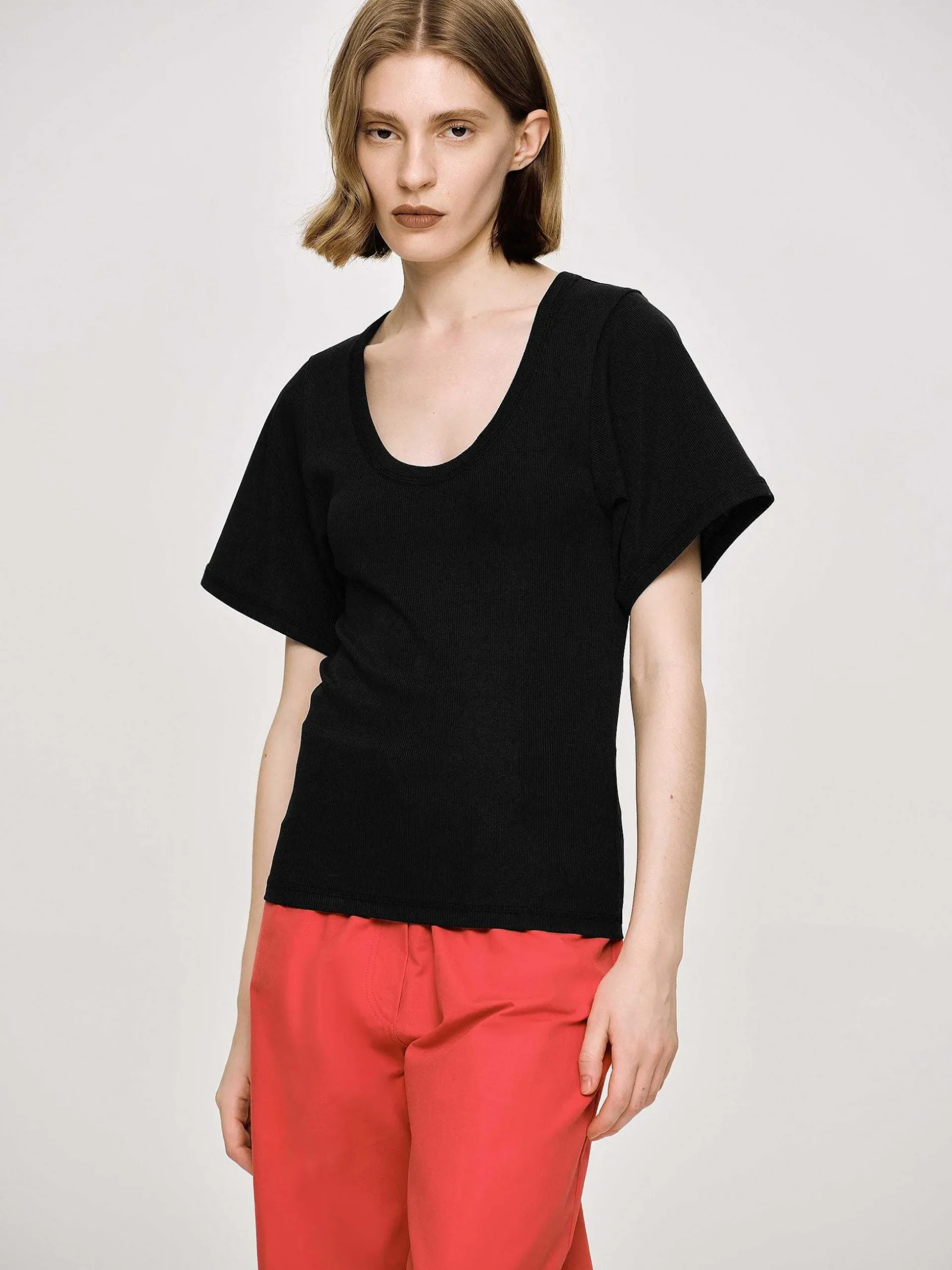Women Source Unknown Accessories-Deep U T-Shirt, Black