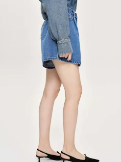 Women Source Unknown Denim-Flared Denim Shorts, Medium Blue