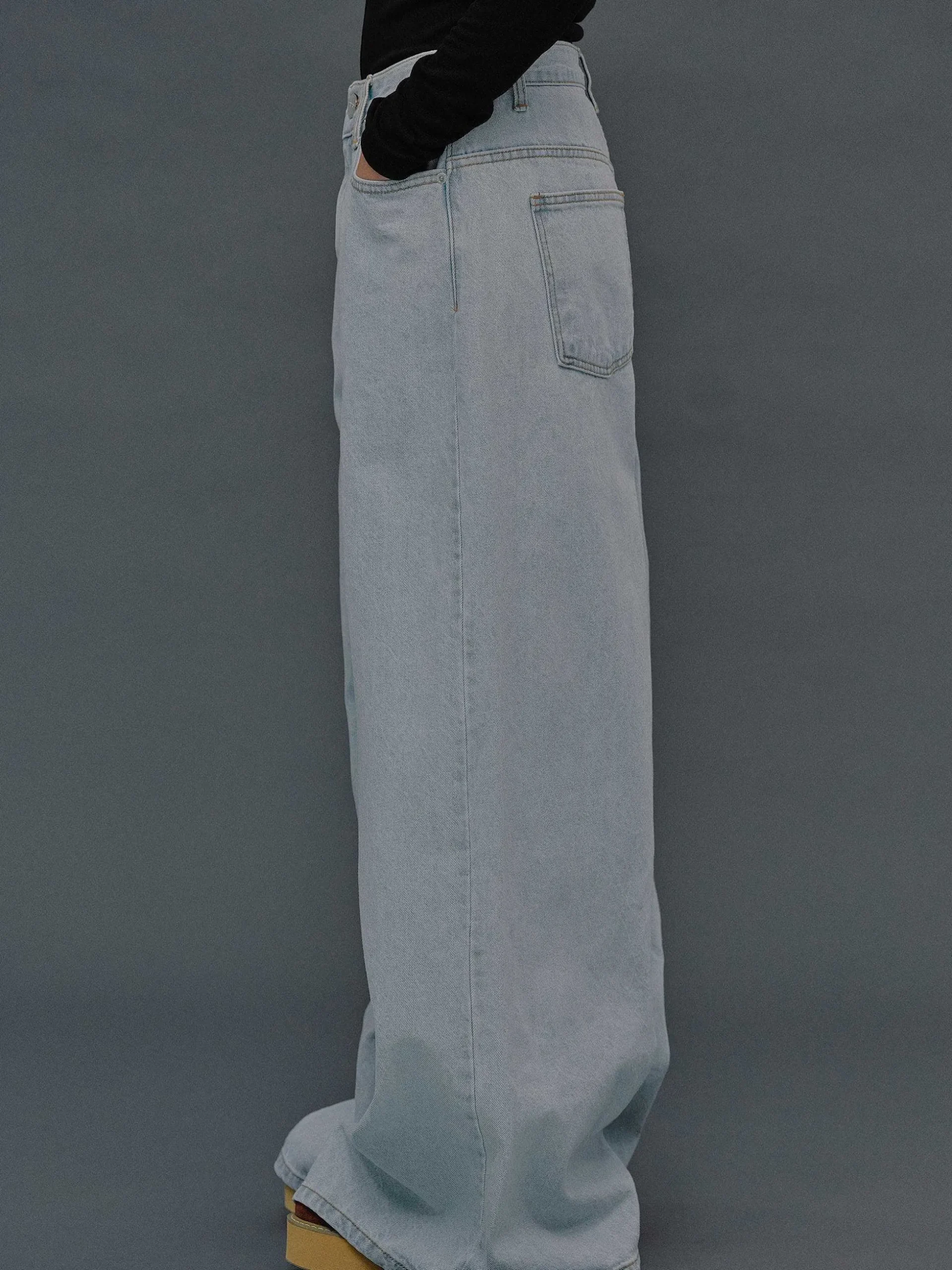 Women Source Unknown Clothing-Oversized Fit Jeans, Light Blue Wash