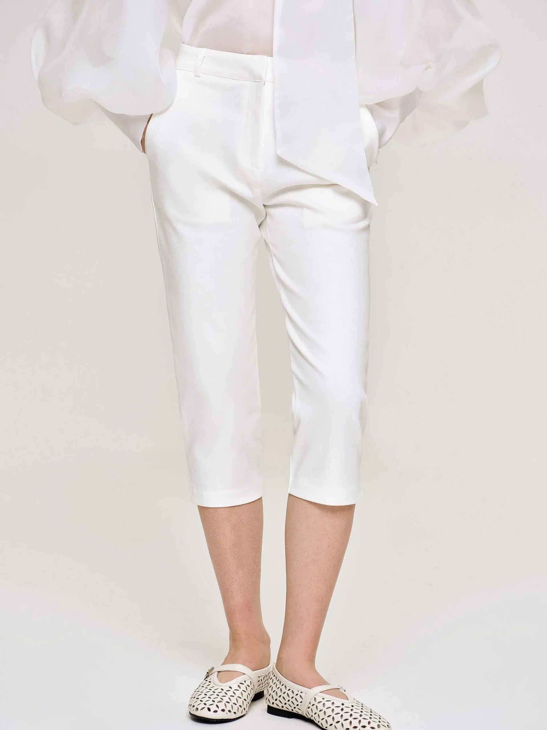 Women Source Unknown Bottoms-Slim Capri Pants, White