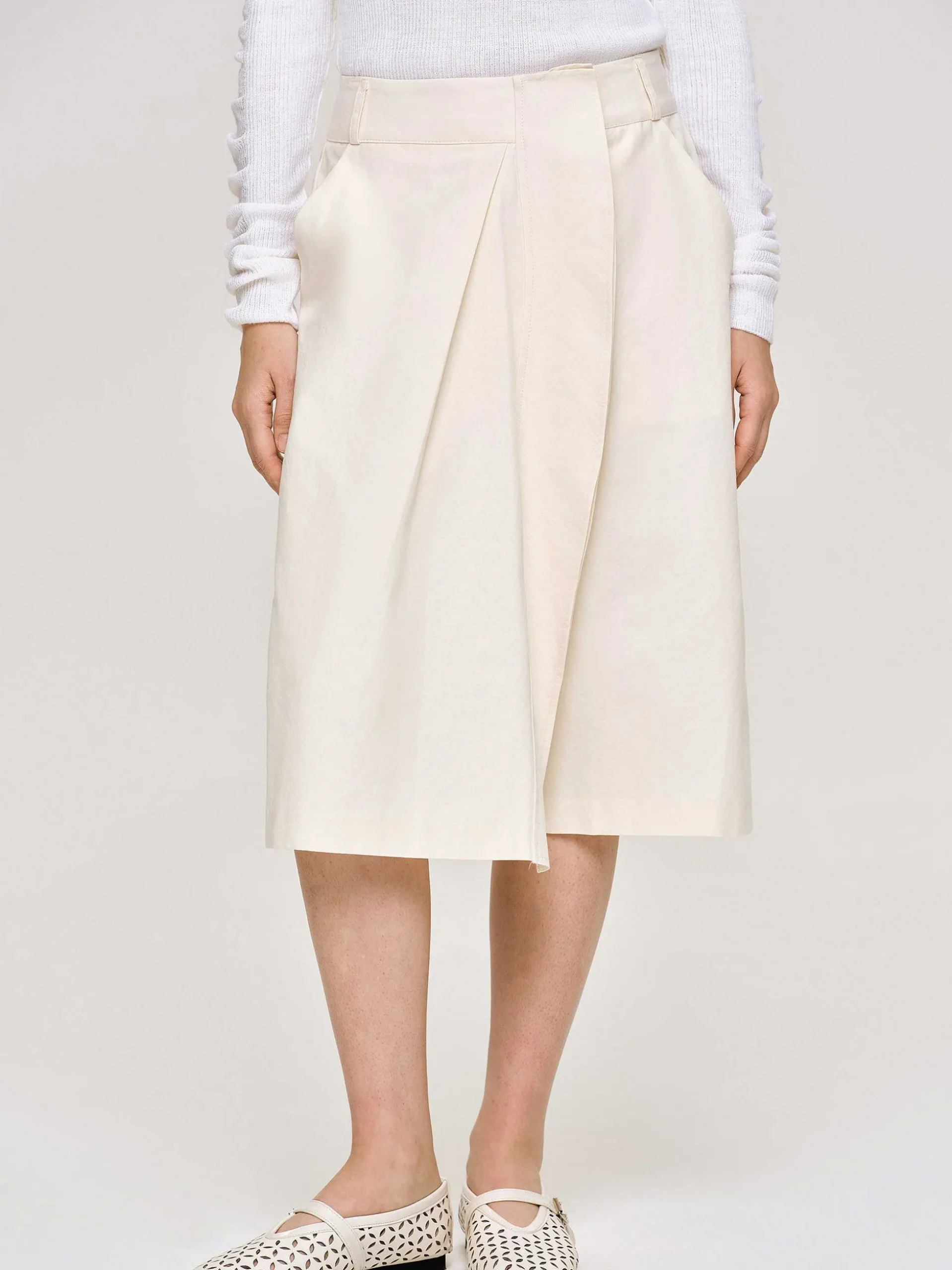 Women Source Unknown Clothing-Wrapped Cotton Shorts, Almond